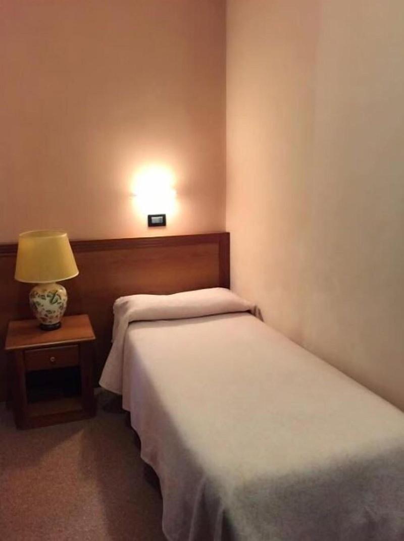 Hotel Giardino Degli Aranci image