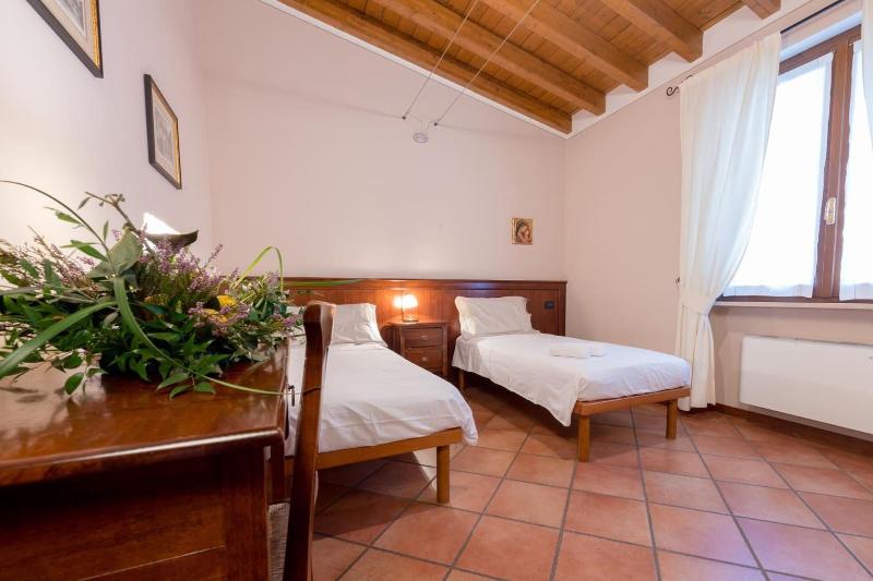 Le Rondini image