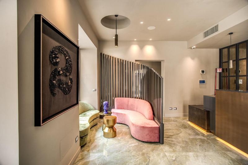 Hotel 77 Seventy Seven image