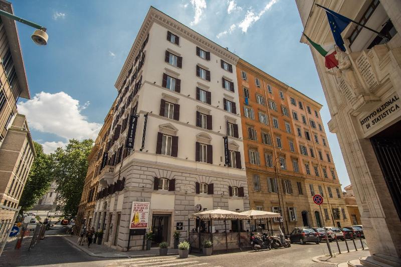 Hotel 77 Seventy Seven image