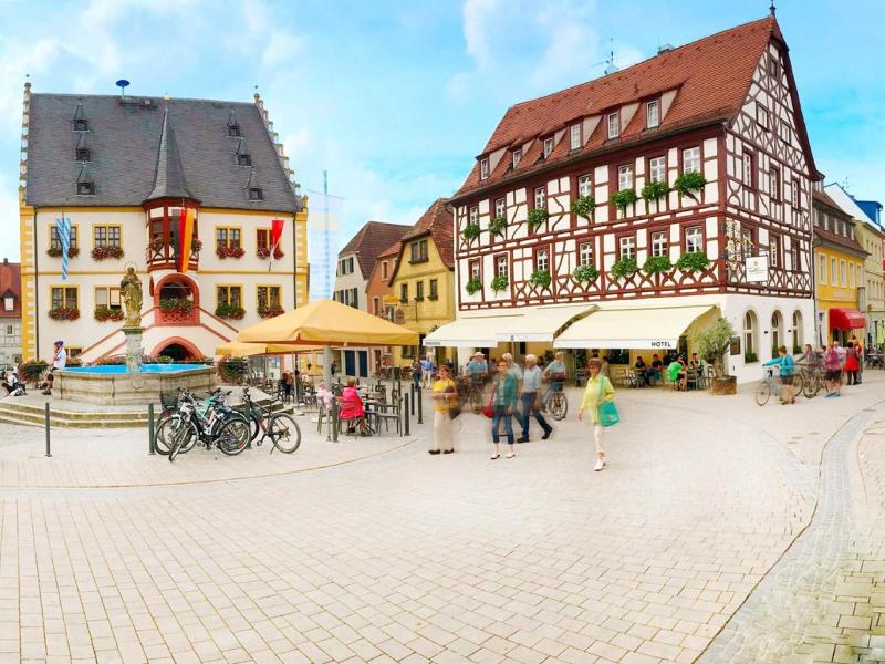 Hotel Tuchhaus image