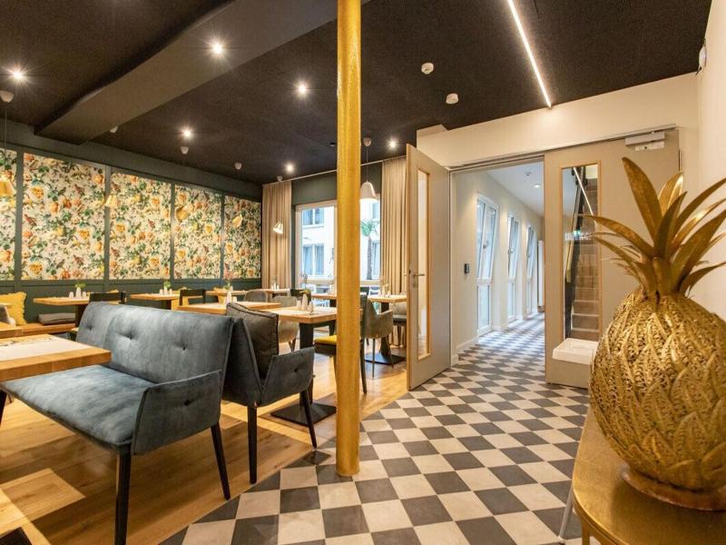 Hotel Tuchhaus image