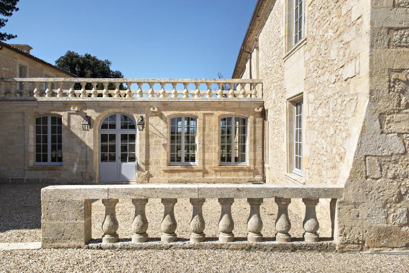 Cha Teau De Ferrand image