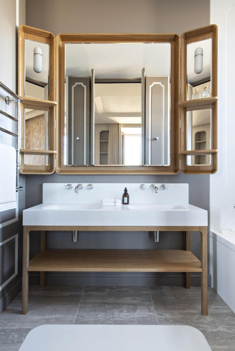 Cha Teau De Ferrand image