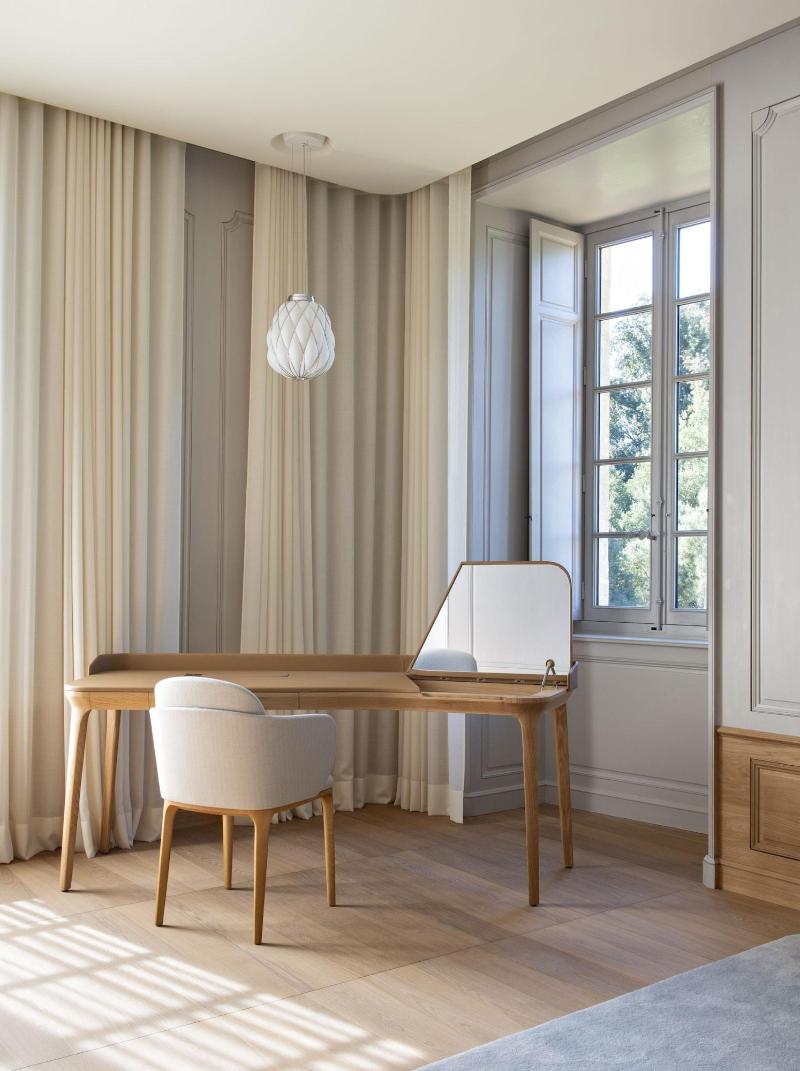Cha Teau De Ferrand image
