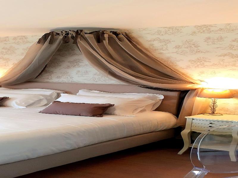 Hotel Restaurant Des Augustins image