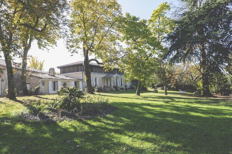 Domaine De Garat image