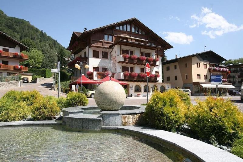 Hotel Eccher image