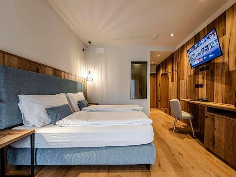 Hotel Eccher image