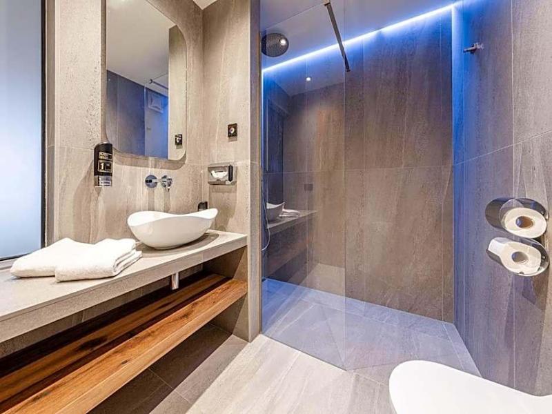 Hotel Eccher image