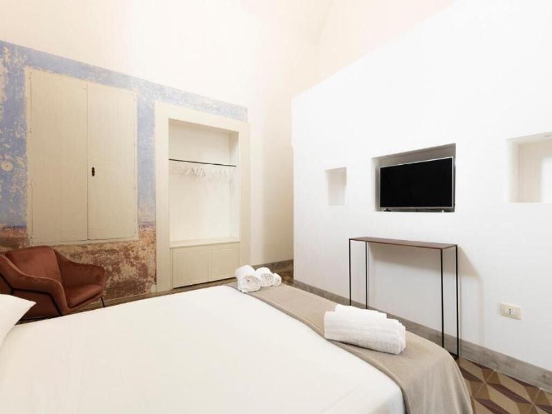 Palazzo Insula image