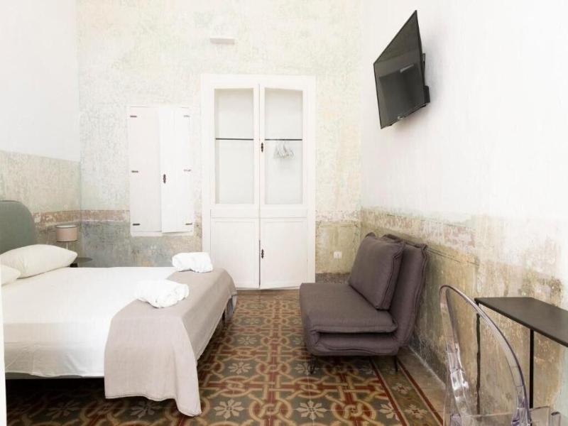Palazzo Insula image