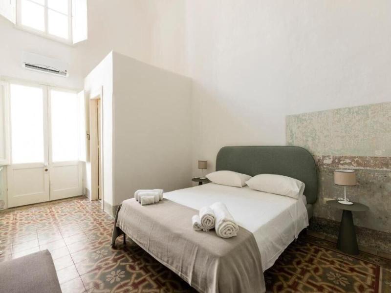 Palazzo Insula image