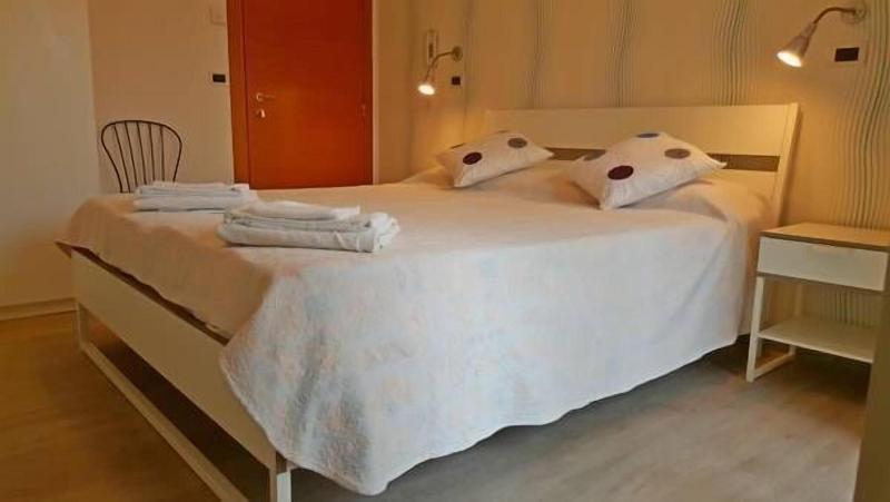Hotel St Moritz image
