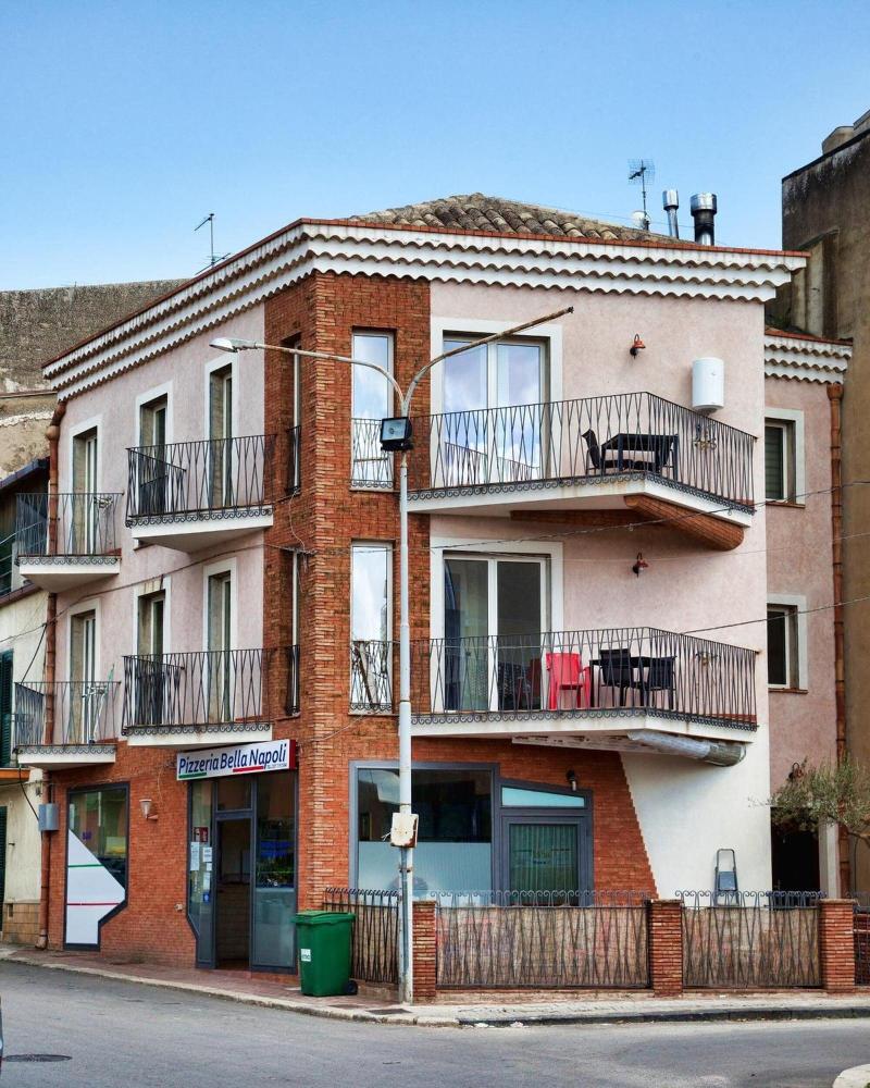 B B La Casa Dei Miraglia San Cataldo — main photo