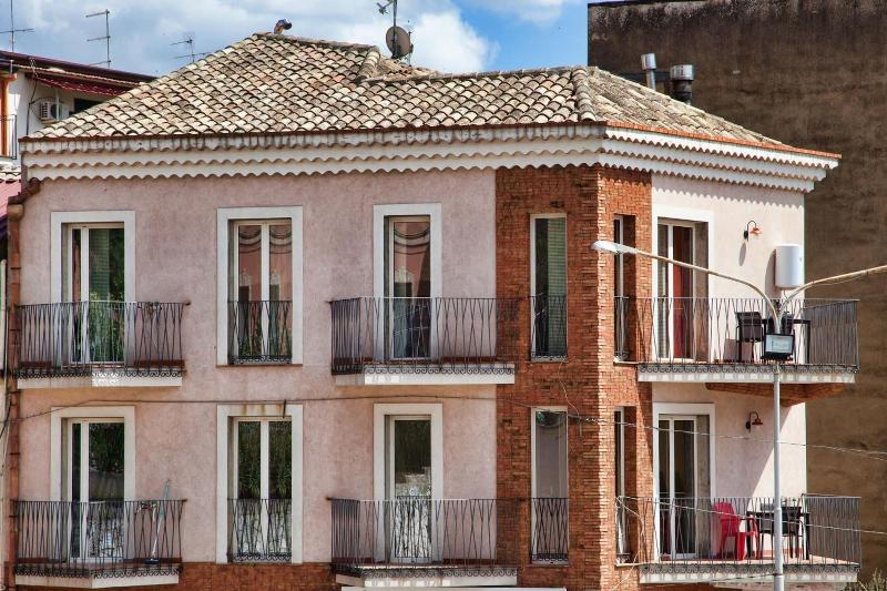 B B La Casa Dei Miraglia San Cataldo — photo 3