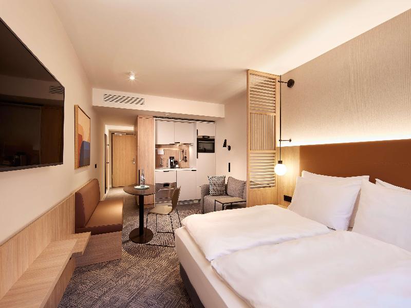 Adina Apartment Hotel Dusseldorf image