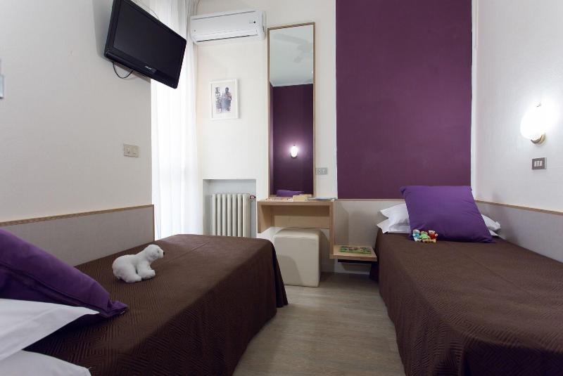 Hotel Antares image