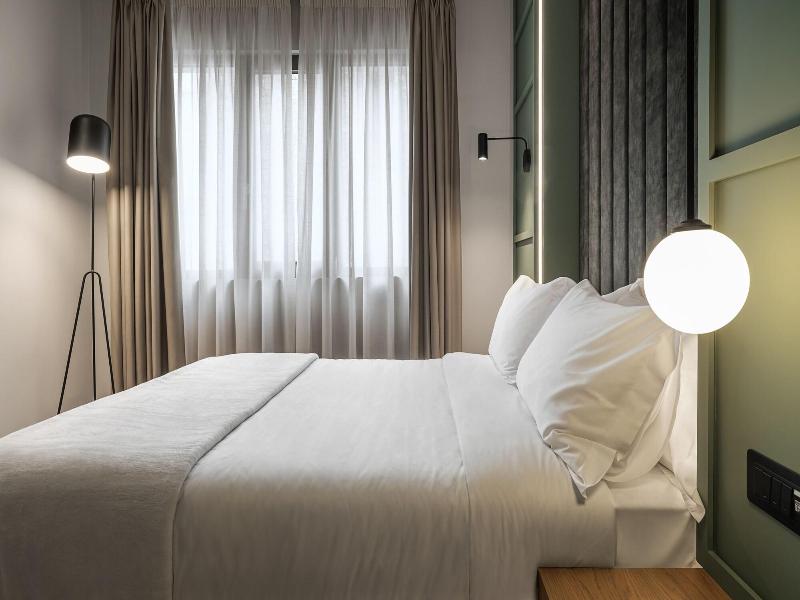 Magenta Luxury Suites Athens image
