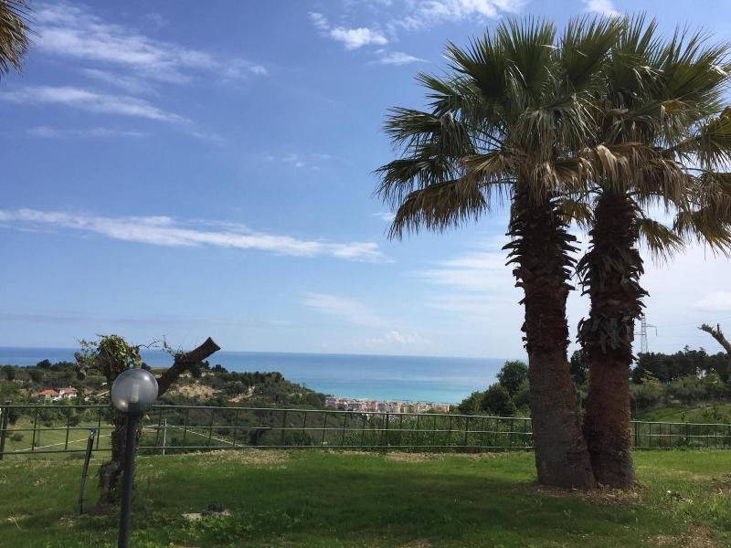 Le Limonaie A Mare image