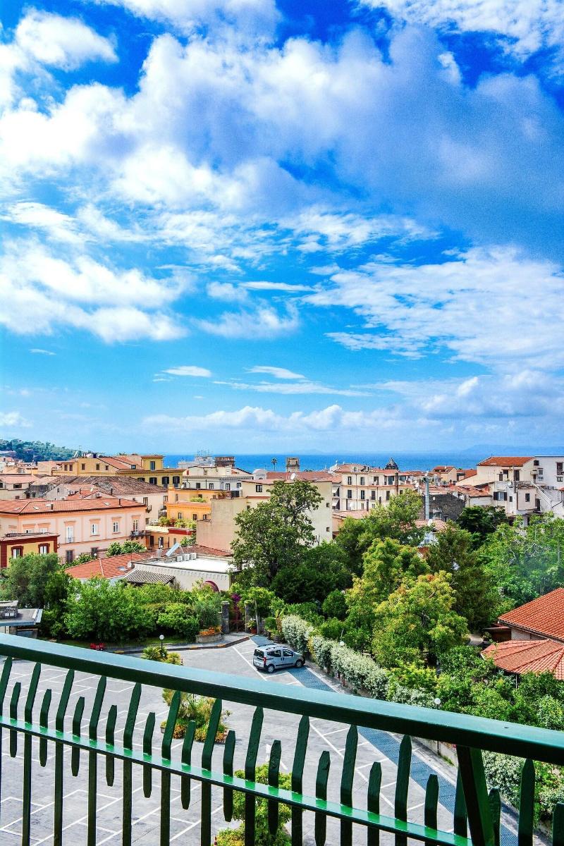 Sunset Home Sorrento image