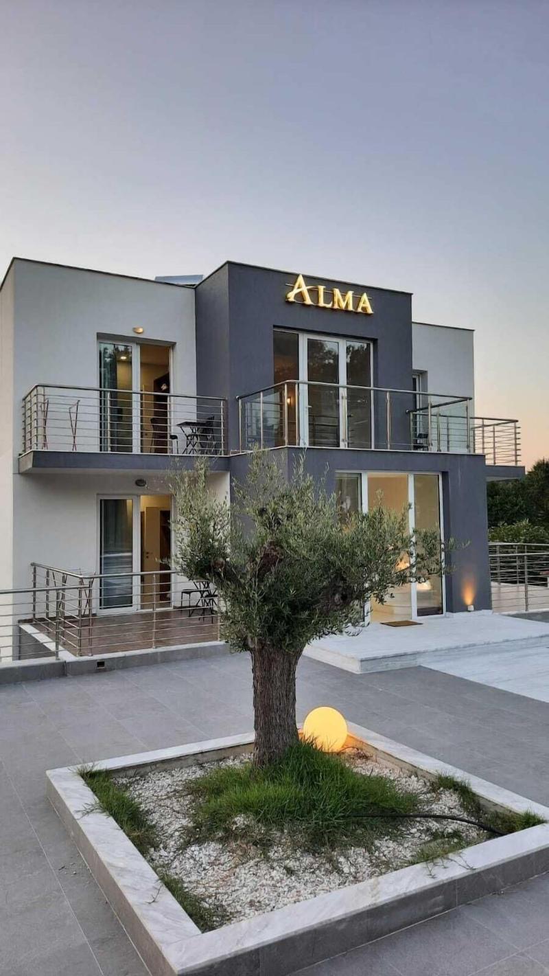 Alma Elegant Rooms — photo 3