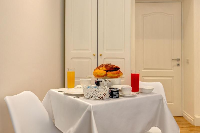 Sm Vatican Relais image