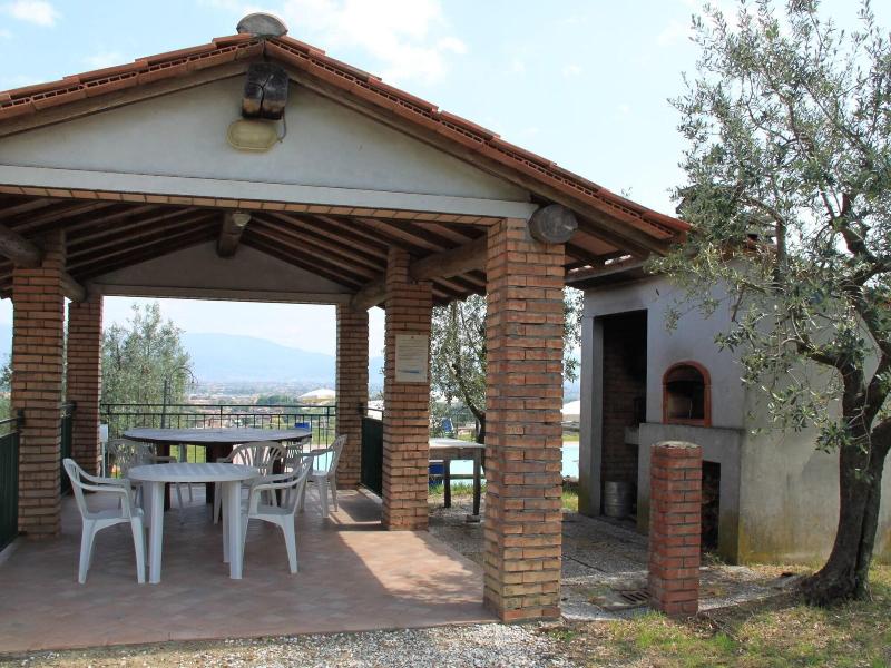 Tuscan Heaven; Vinci and Pistoia image