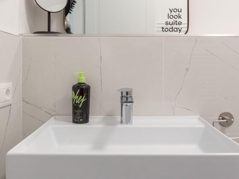 Limehome Baden Baden Ba Derstraaye image