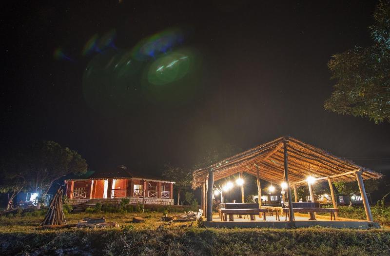 Wowstayz Pachmarhi Foothill Cottages