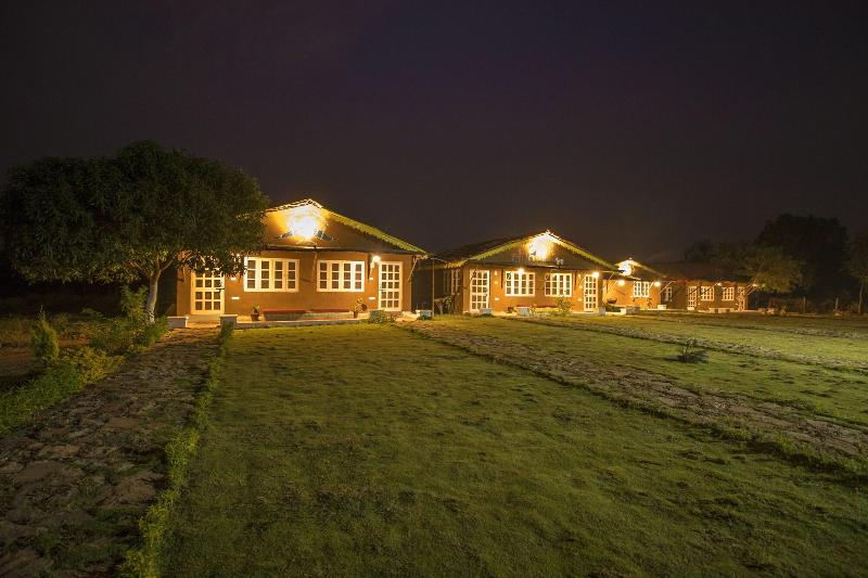 Wowstayz Pachmarhi Foothill Cottages