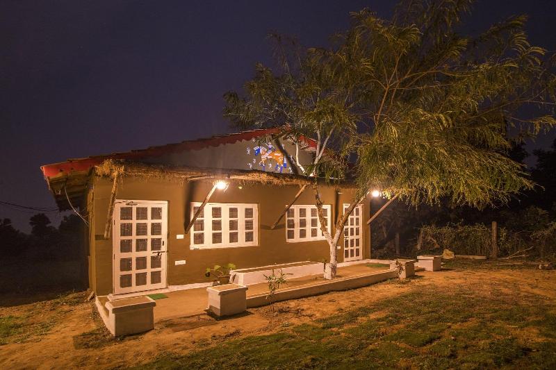 Wowstayz Pachmarhi Foothill Cottages