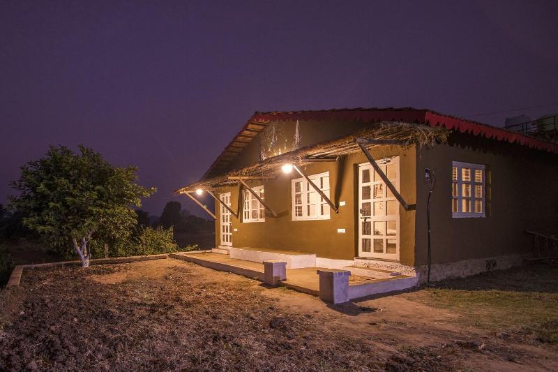 Wowstayz Pachmarhi Foothill Cottages
