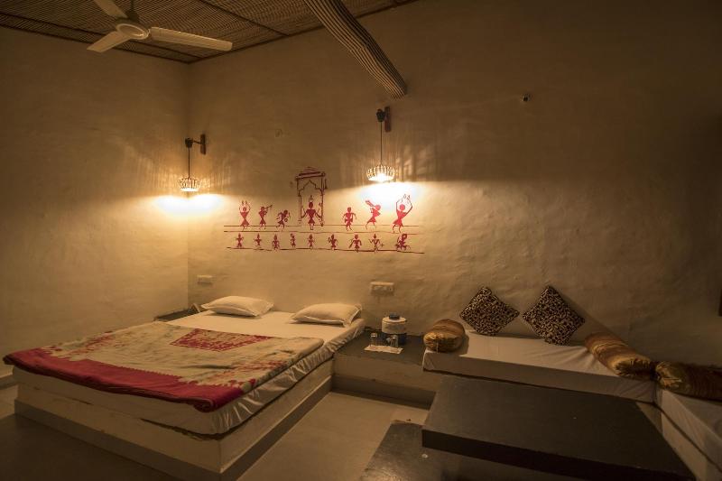 Wowstayz Pachmarhi Foothill Cottages