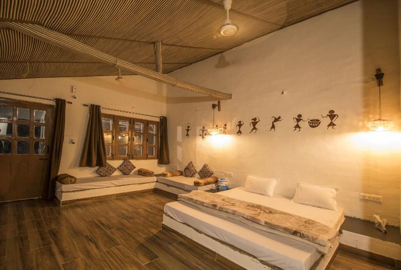 Wowstayz Pachmarhi Foothill Cottages