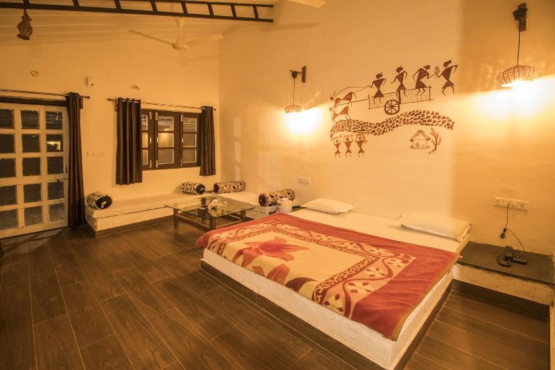 Wowstayz Pachmarhi Foothill Cottages