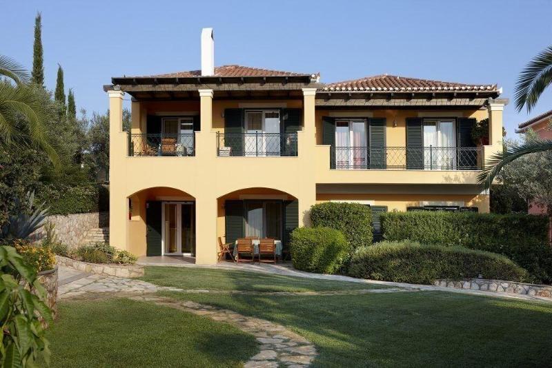 Nymfes Villas image