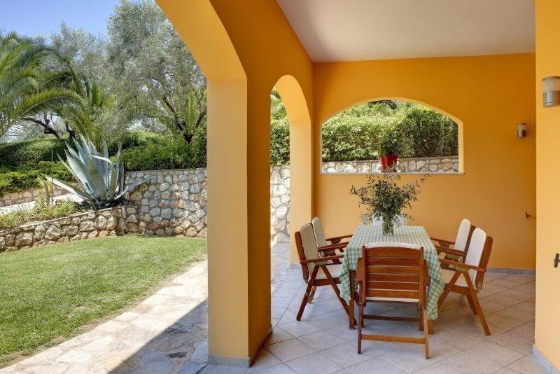 Nymfes Villas image