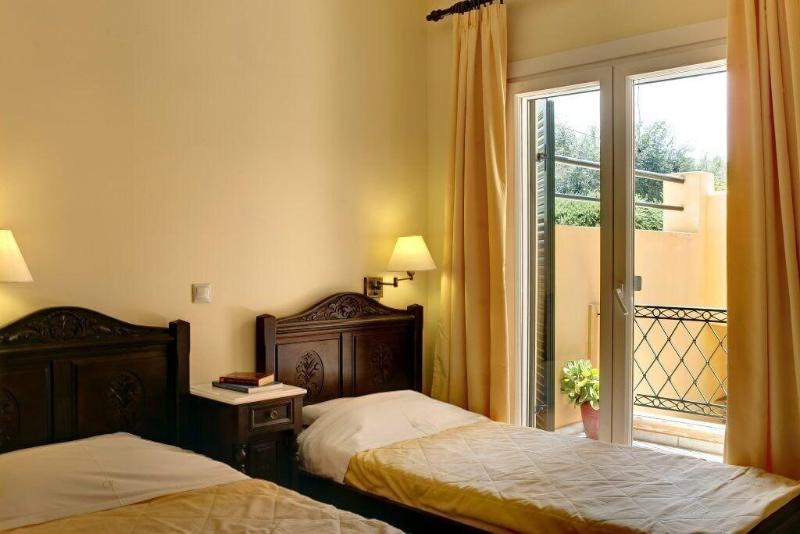 Nymfes Villas image