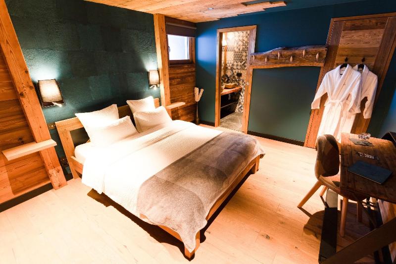 Chalet 1703 image