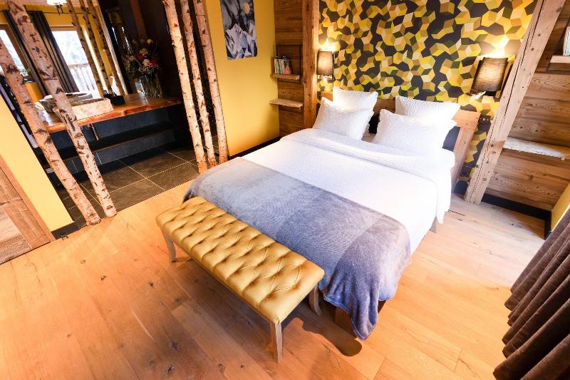 Chalet 1703 image
