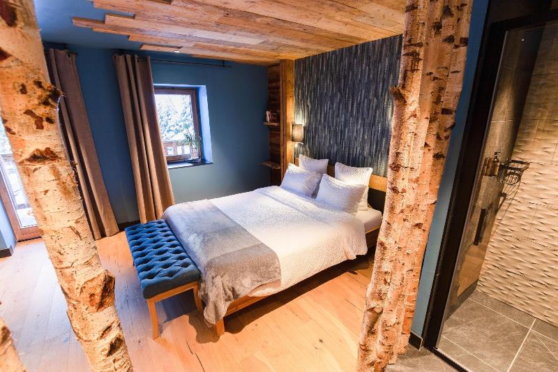 Chalet 1703 image