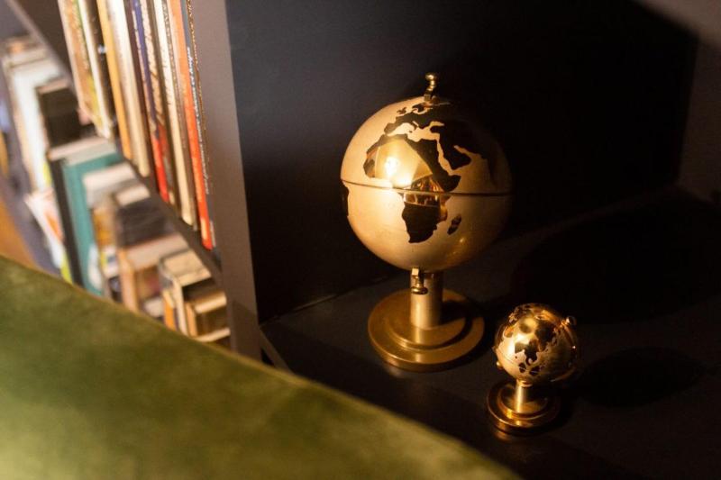 Le Globe image
