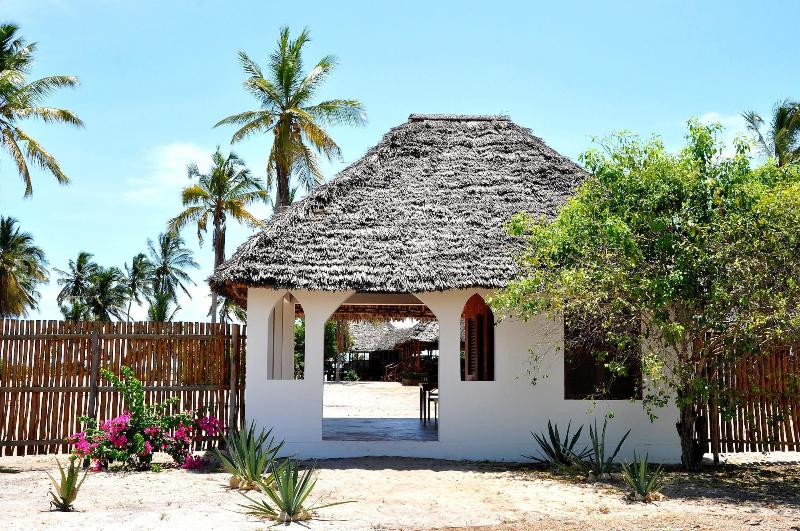 Kijongo Bay Beach Resort