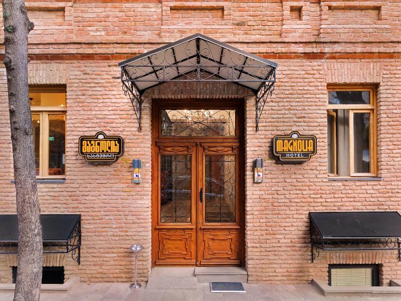 Magnolia Hotel image