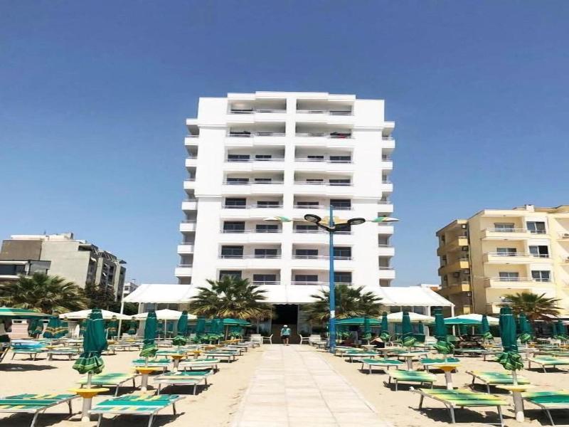 Perandor Beach Hotel image