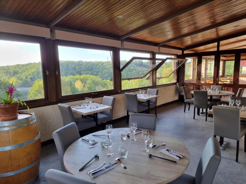 Logis Hotel Du Lac image
