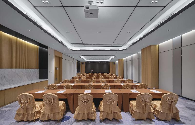Hilton Garden Inn Xingtai Xiangdu District image