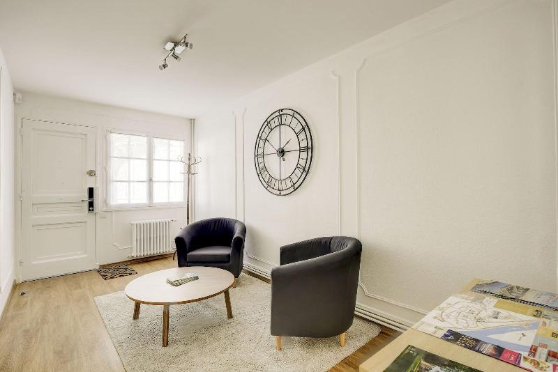 Les Chambres Lune — view