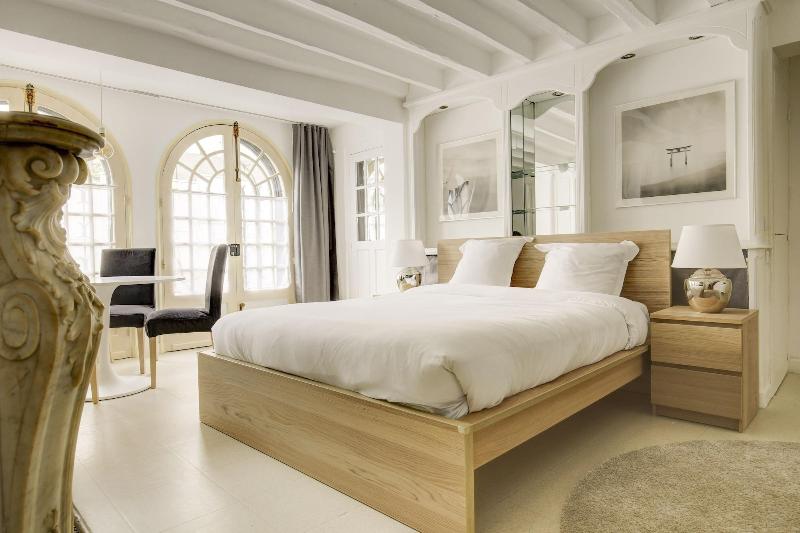 Les Chambres Lune image